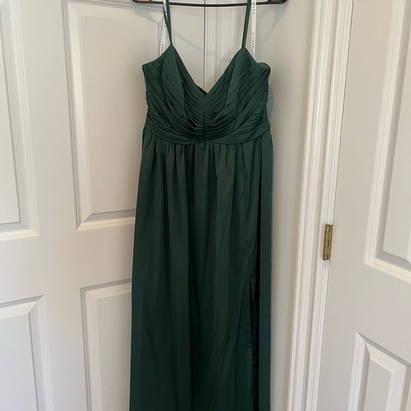 Formal Gown - Picture 3 of 7